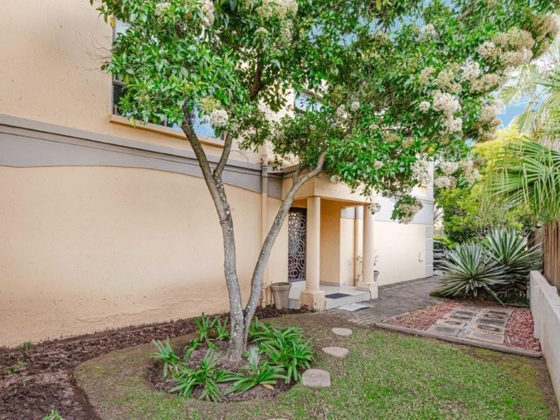 Townhouse For Sale in Noordhang, Randburg - Photo 6