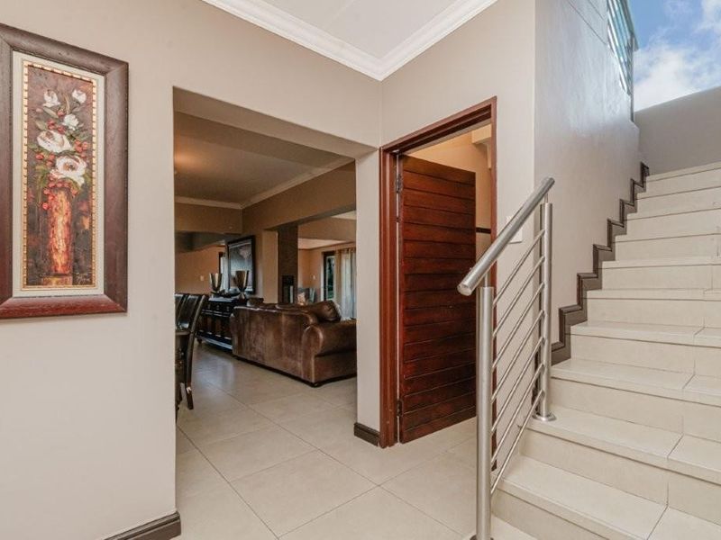 Townhouse For Sale in Noordhang, Randburg - Photo 3