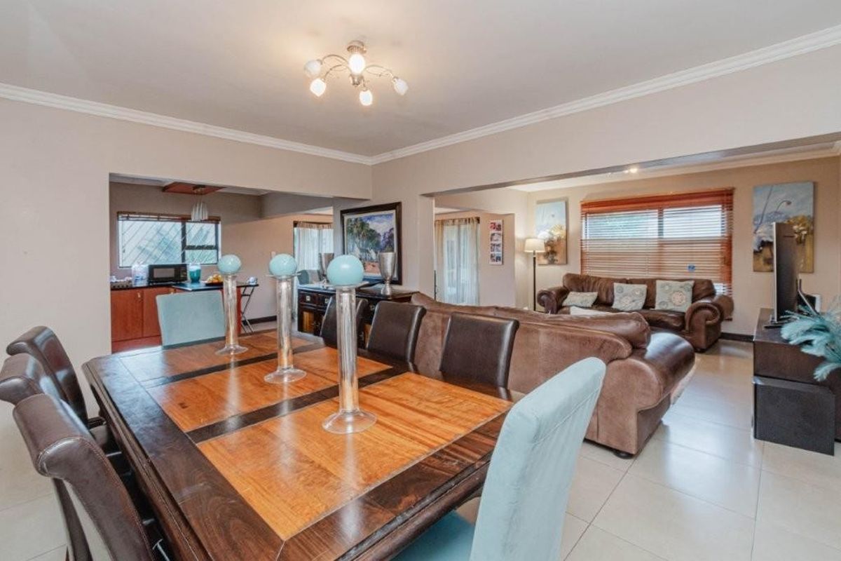 Townhouse For Sale in Noordhang, Randburg - Photo 5