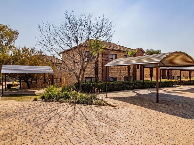 Apartment For Sale in Witkoppen, Sandton - Photo 3
