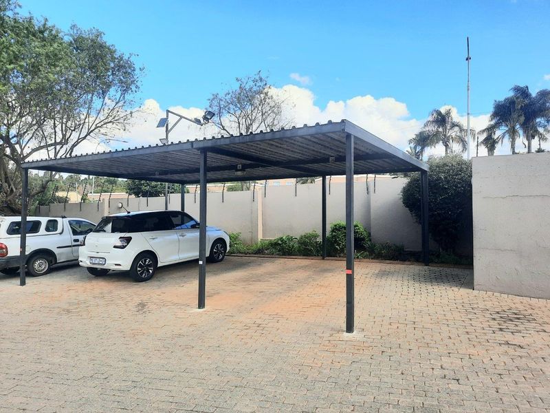 Apartment For Sale in Radiokop, Roodepoort - Photo 7