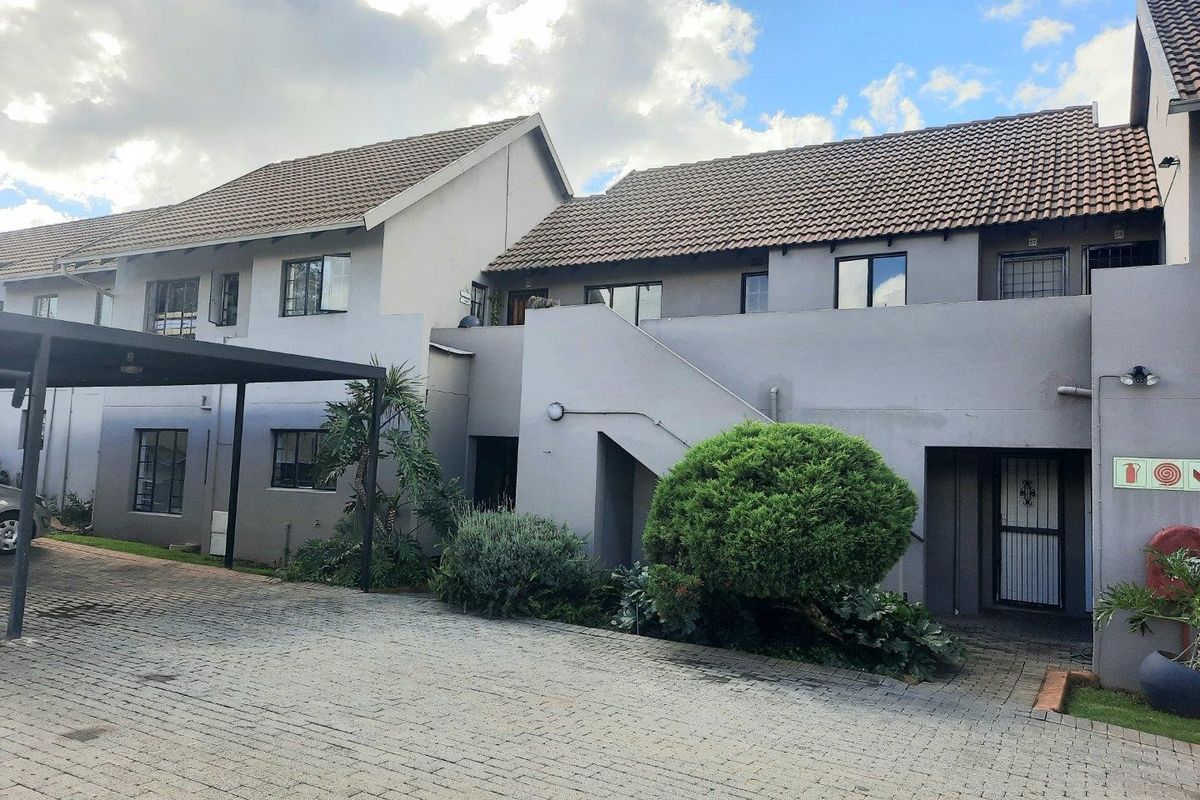 Apartment For Sale in Radiokop, Roodepoort - Photo 3