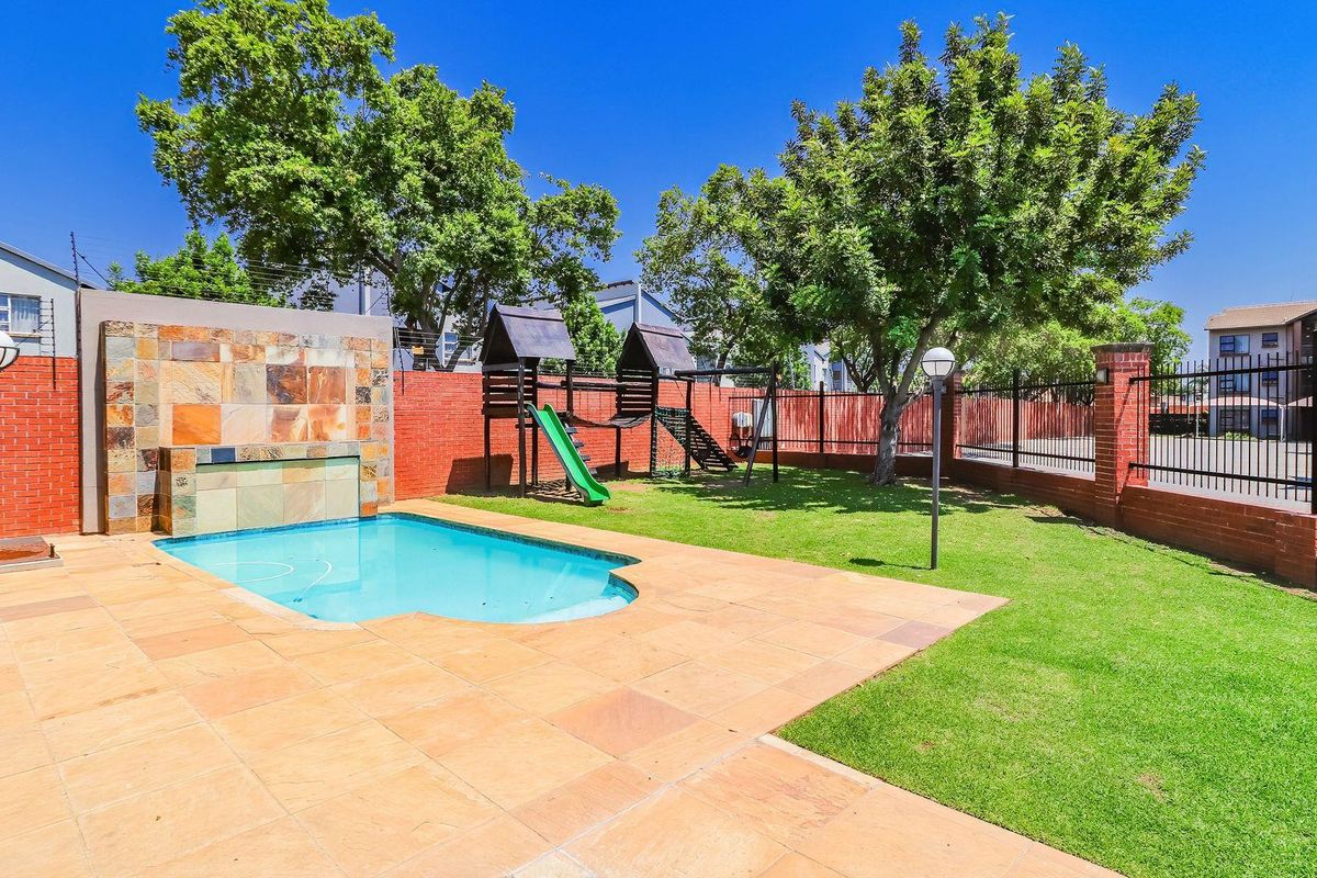 Apartment For Sale in Noordhang, Randburg - Photo 4