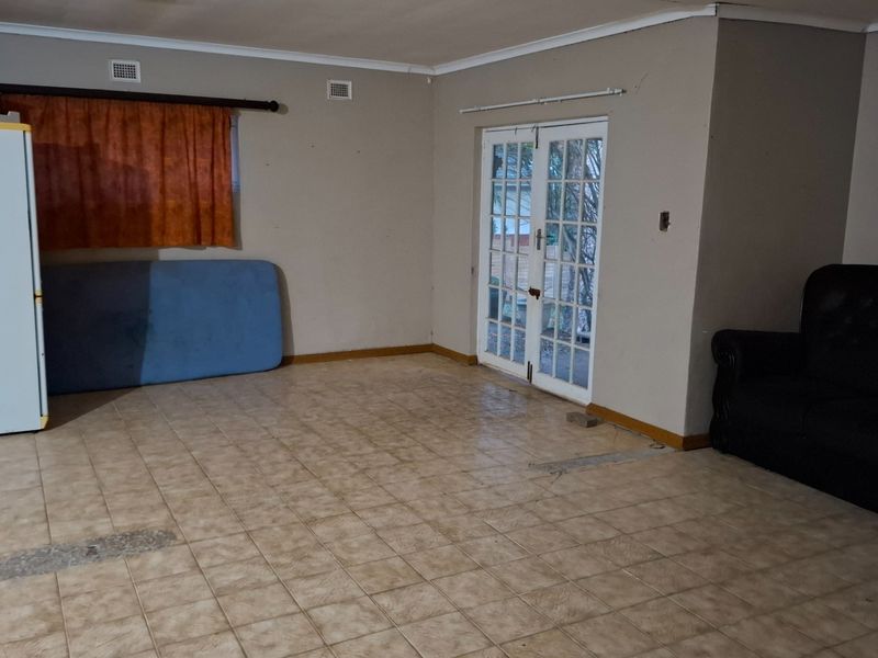 MR456859 - House For Sale in Shelly Beach, Margate, KwaZulu Natal - Photo 8