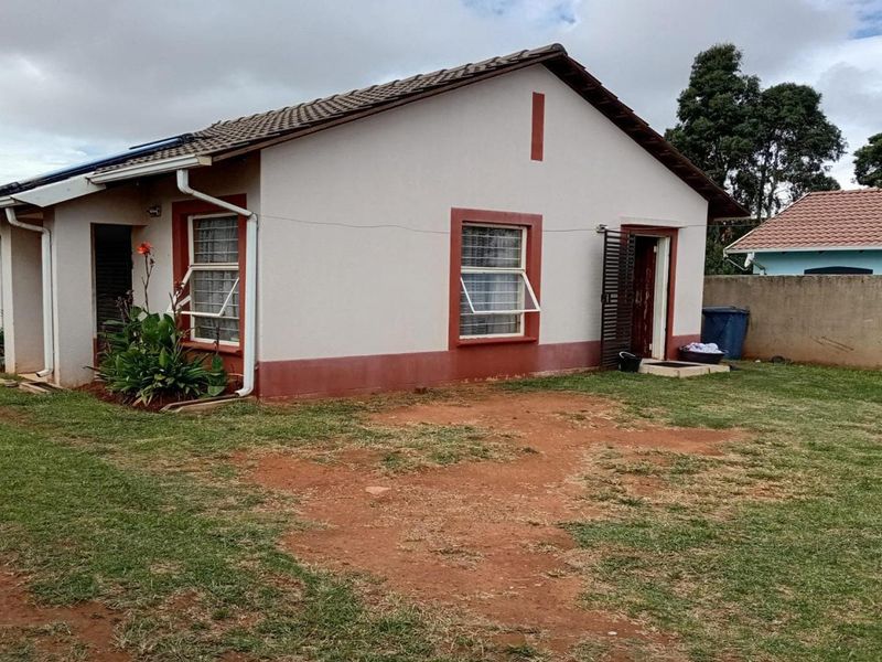 House For Sale in Lenasia South - Photo 2