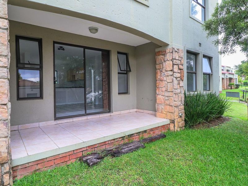 Apartment For Sale in Witkoppen, Sandton - Photo 1