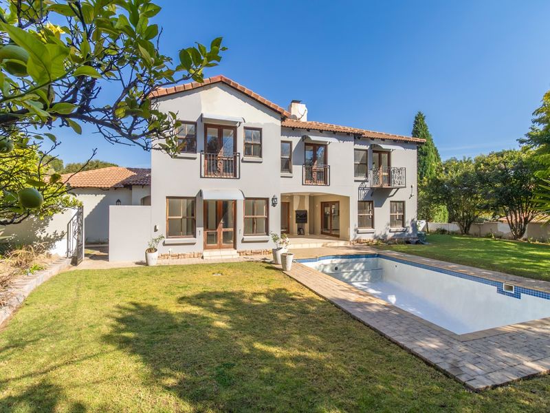 Pristine Family Living in Royal Kyalami Country Estate | 4 Bedrooms | 3.5 Bathrooms | Sparkling Pool - Photo 2