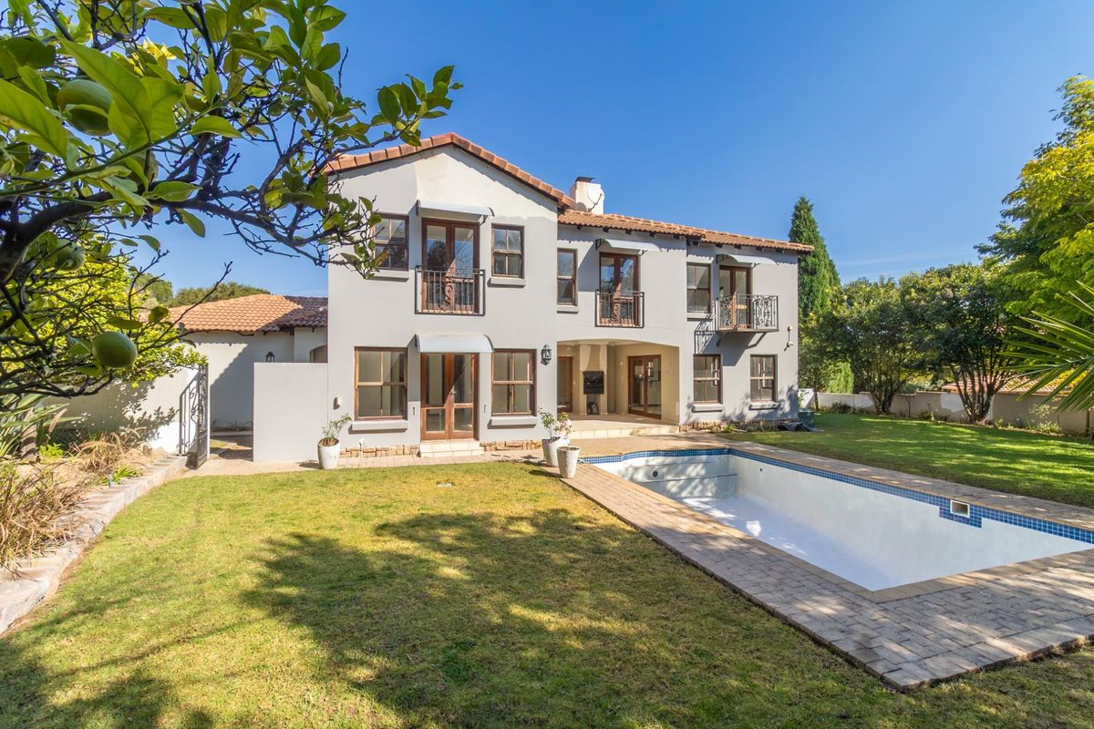 Pristine Family Living in Royal Kyalami Country Estate | 4 Bedrooms | 3.5 Bathrooms | Sparkling Pool - Photo 2