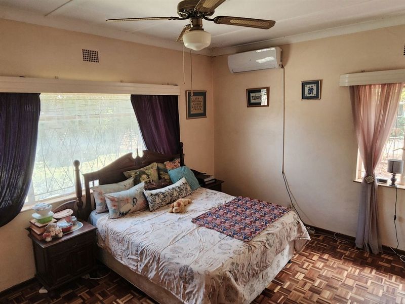 A Generational Gem Waiting For Your Personal Touch in Verwoerdpark, Kimberley - Photo 10