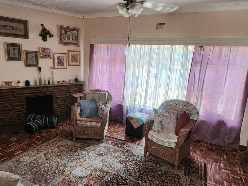 A Generational Gem Waiting For Your Personal Touch in Verwoerdpark, Kimberley - Photo 5