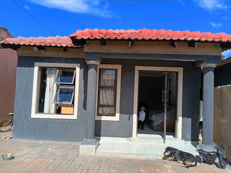 House For Sale in Protea Glen, Soweto - Photo 5