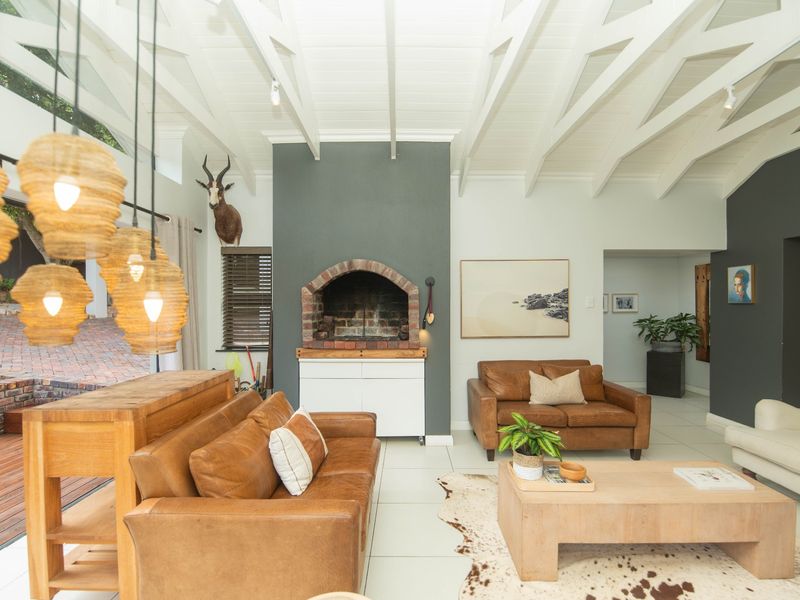 Gorgeous 3 Bedroom Home with Flat in Linkside - Photo 7