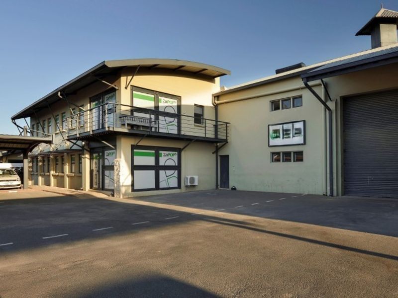 Industrial Warehouse To Let in Durbanville Hills - Photo 4