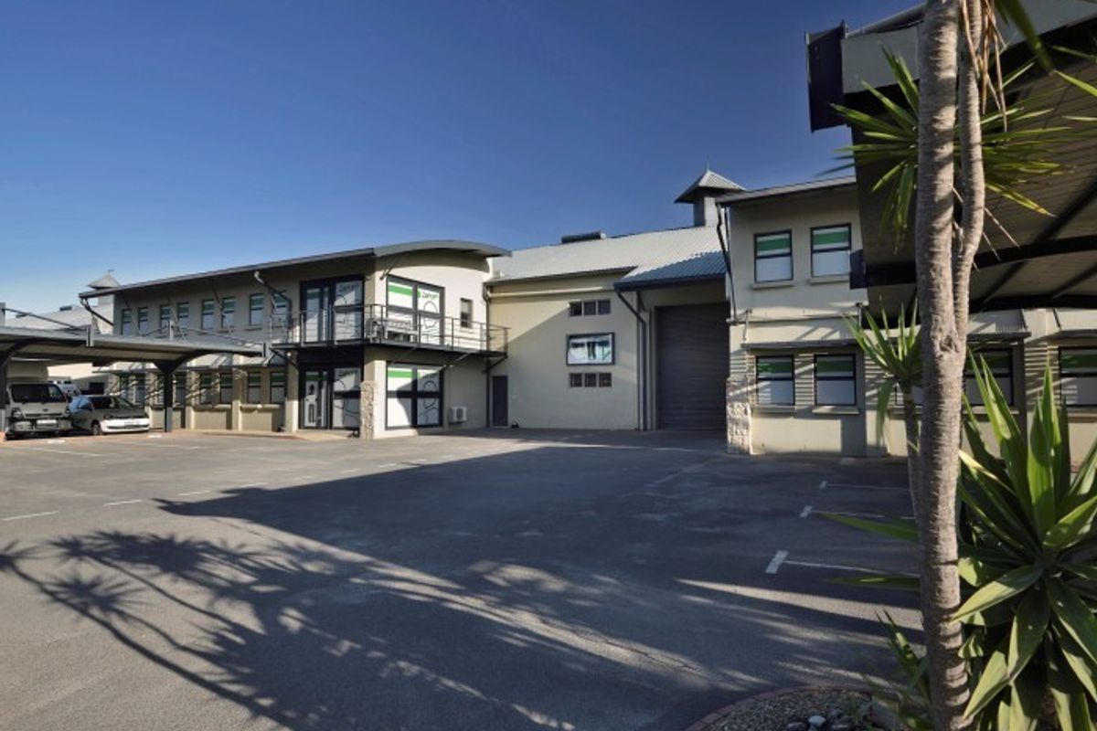 Industrial Warehouse To Let in Durbanville Hills - Photo 3