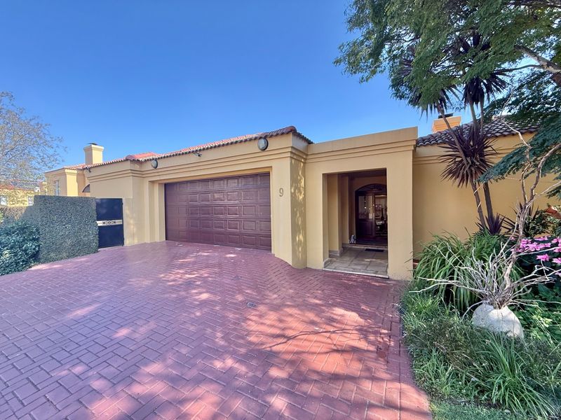 Secure Full Title Estate Living in Midrand! 3 Bedroom House - Photo 2