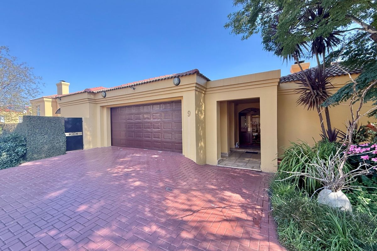 Secure Full Title Estate Living in Midrand! 3 Bedroom House - Photo 2