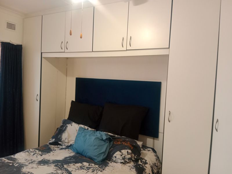 House For Sale in Ocean view, Bluff - Photo 8