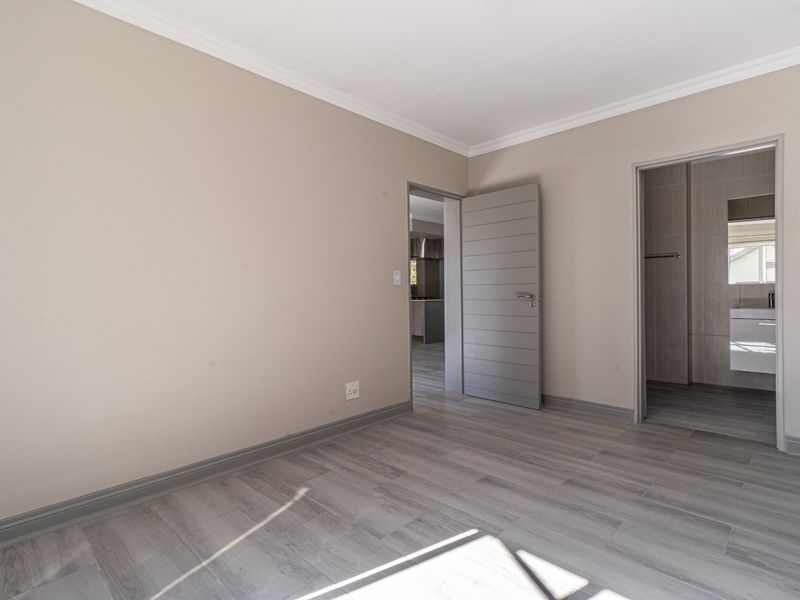 3Bedroom Apartment in Broadacres Sought After Estate - Photo 7