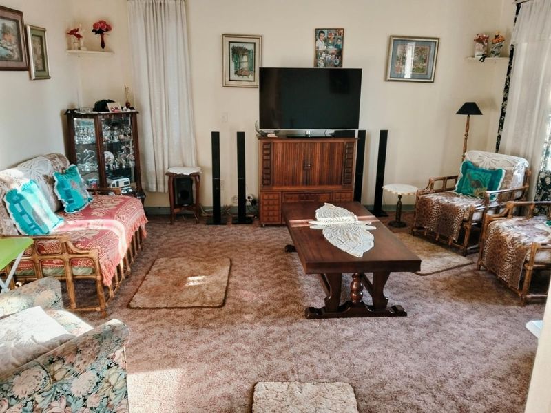House For Sale in Glenvarloch, Nigel - Photo 1