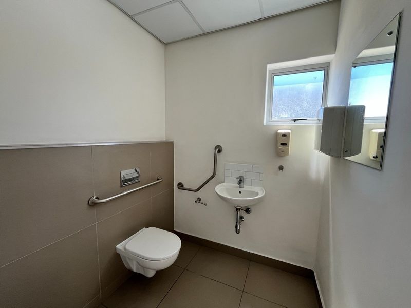 Warehouse To Rent in Brackengate, Brackenfell - Photo 6