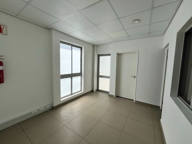 Warehouse To Rent in Brackengate, Brackenfell - Photo 5