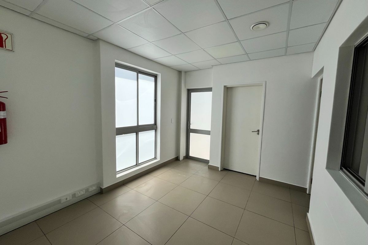 Warehouse To Rent in Brackengate, Brackenfell - Photo 5