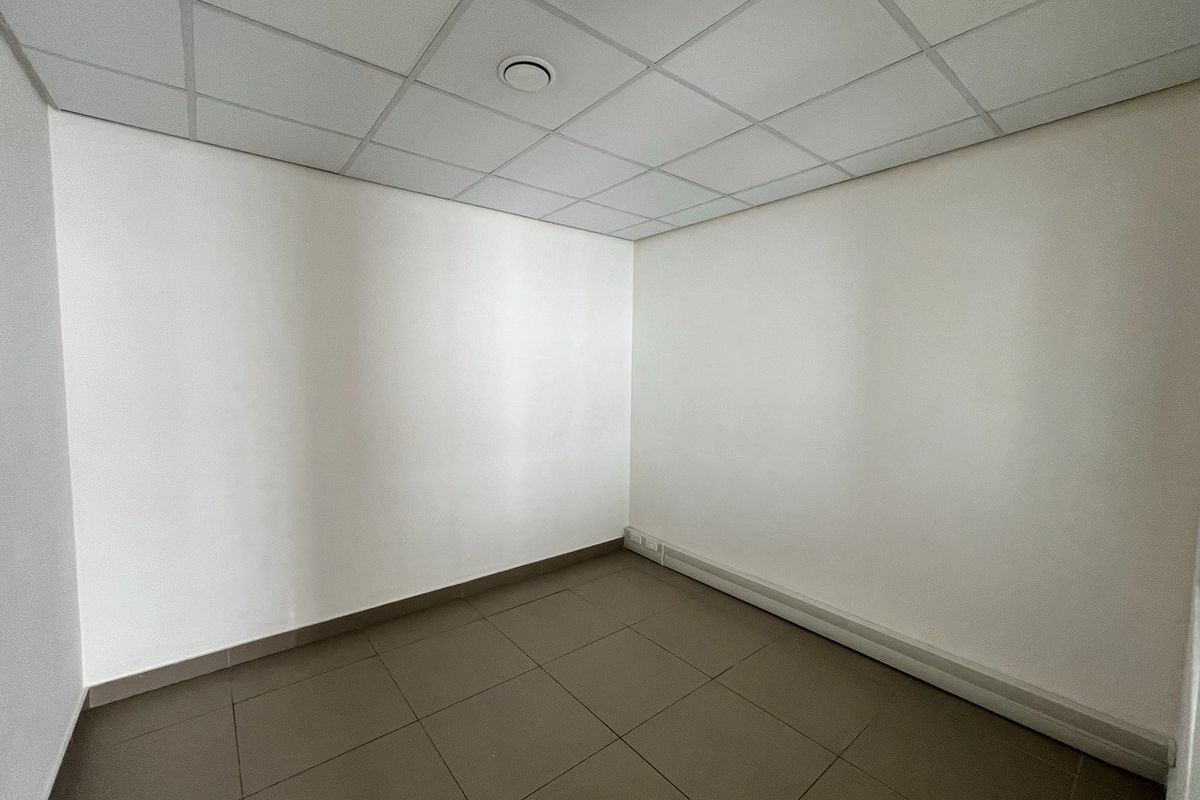 Warehouse To Rent in Brackengate, Brackenfell - Photo 3