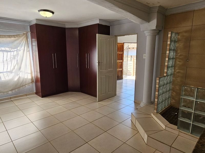 Apartment To Rent in Silverton, Pretoria - Photo 6