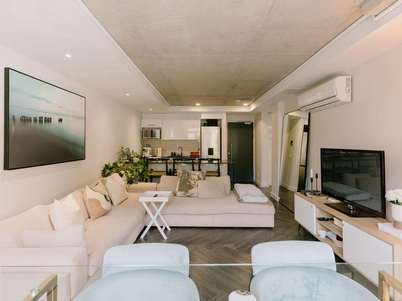 Apartment For Sale in Vredehoek, Cape Town - Photo 10