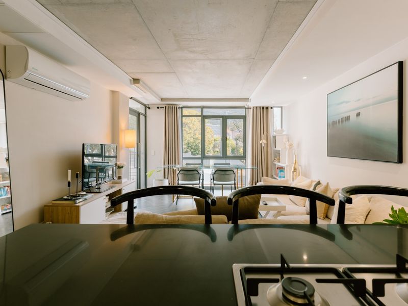 Apartment For Sale in Vredehoek, Cape Town - Photo 7