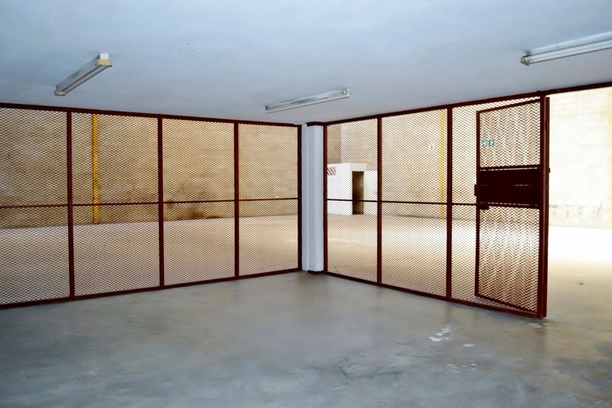 Warehouse To Rent in Kya Sands, GREAT WAREHOUSE UNIT 577 SQM, R 28 273 PM. IN SOUGHT AFTER LIGHT IND - Photo 4