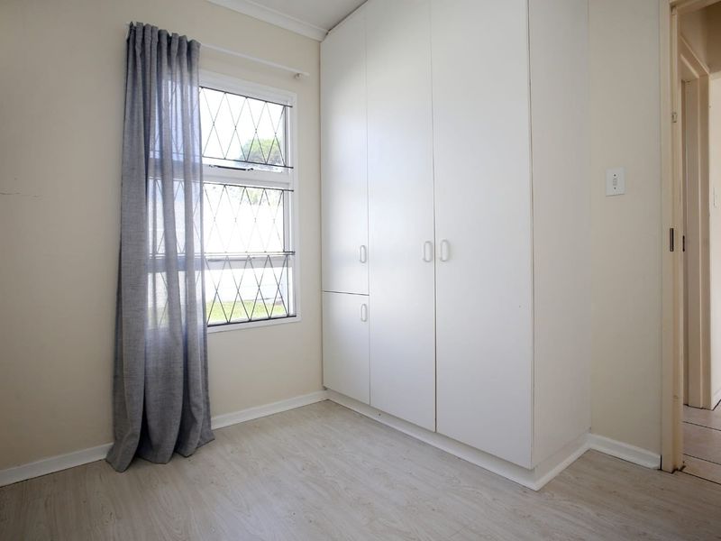 Neat 2 Bedroom Home in Sherwood - Photo 9