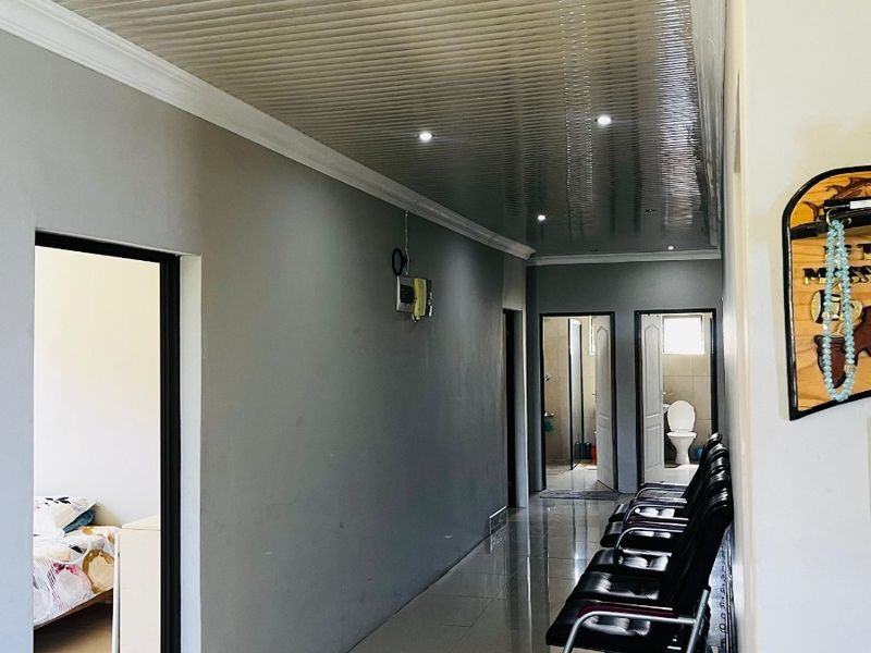 6 Bedroom House for Sale in Umngazana, Port St Johns - Photo 6