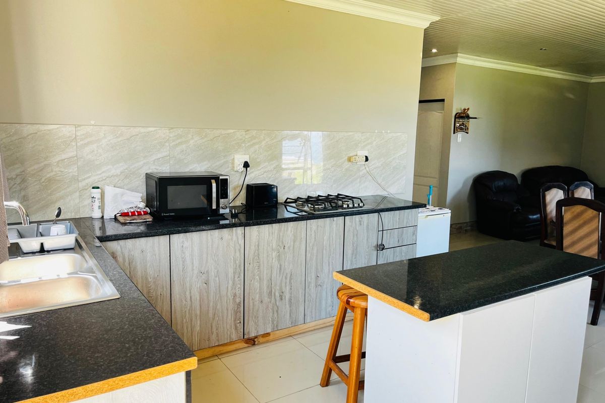 6 Bedroom House for Sale in Umngazana, Port St Johns - Photo 4