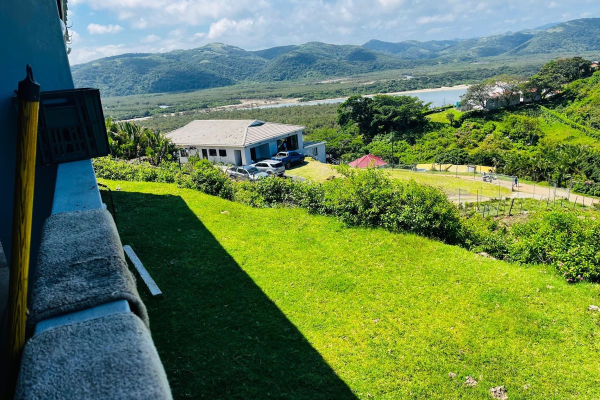 6 Bedroom House for Sale in Umngazana, Port St Johns - Photo 2