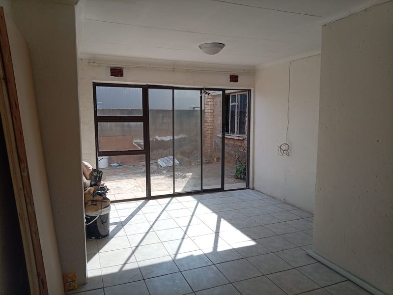House To Rent in Protea Glen, Soweto - Photo 8