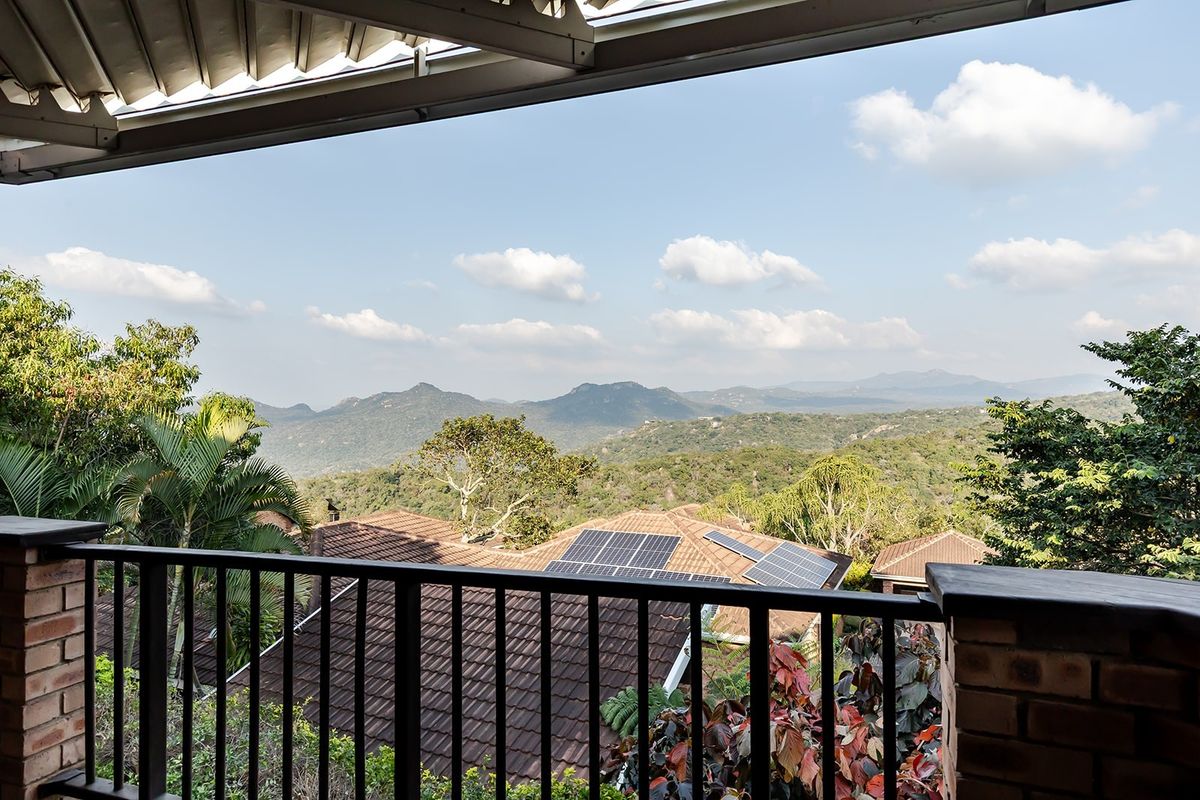 Step into your own piece of paradise full title home in a Secure Estate in Nelspruit Ext 14 - Photo 4