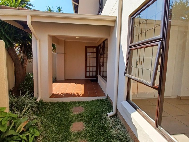 1 Bed / 1 Bath Ground Floor Apartment To Rent in Glen Atholl, Sandton - Photo 4