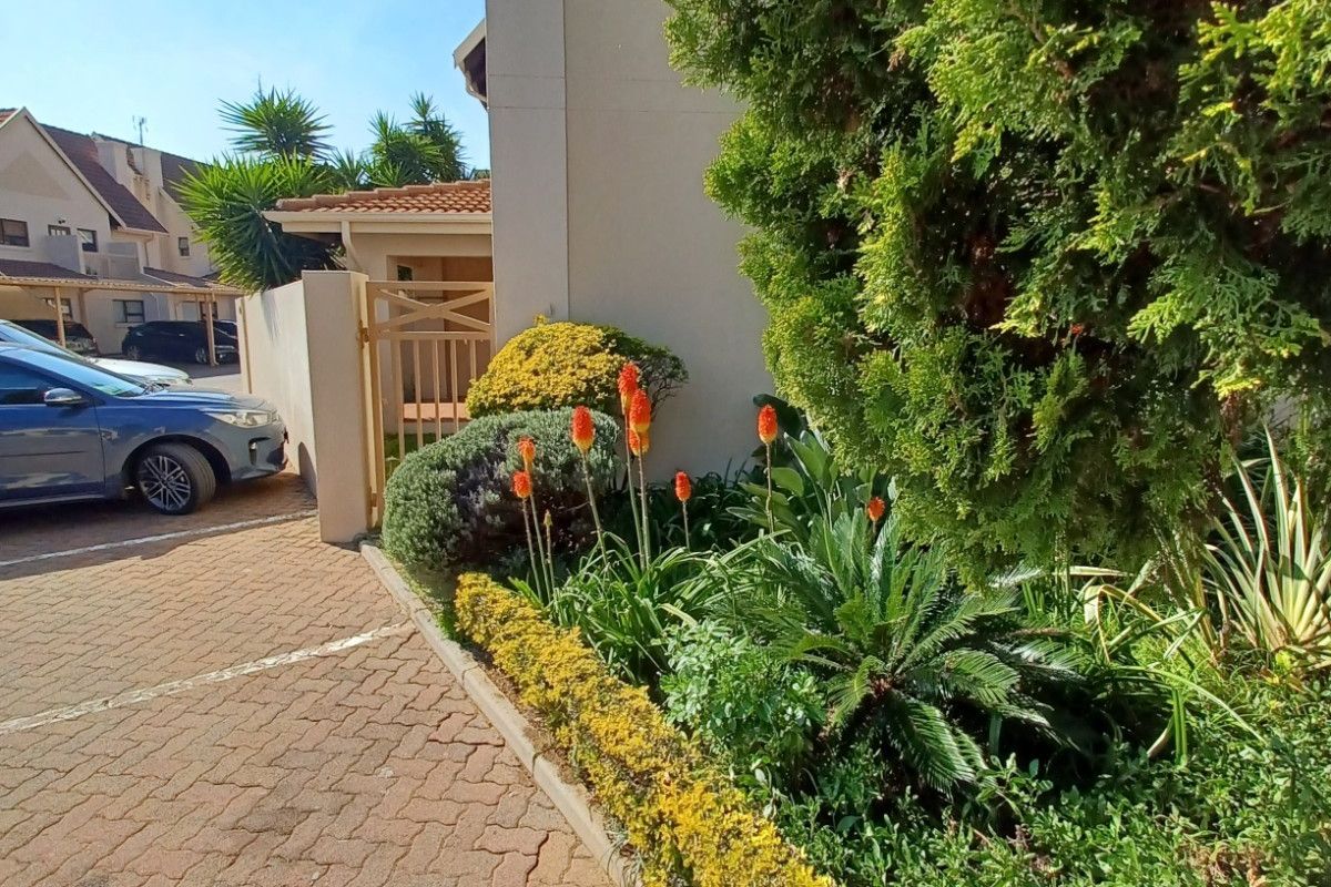 1 Bed / 1 Bath Ground Floor Apartment To Rent in Glen Atholl, Sandton - Photo 2
