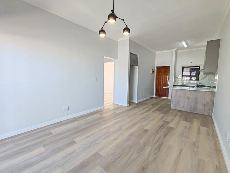 Renovated 2 Bed unit in Burgendy Estate - Photo 2