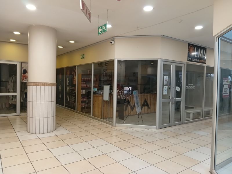Retail Space To Rent in Johannesburg - Photo 4