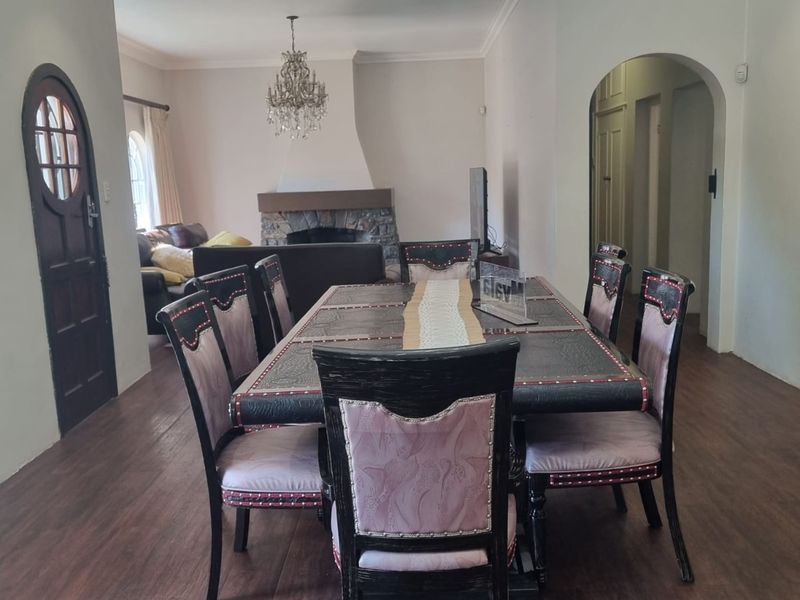 Luxurious 4 bedroom Home in Selborne with Batchelor flat - Photo 6
