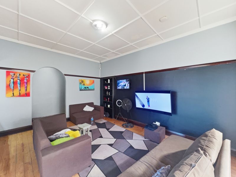 3 Bedroom House For Sale in Umbilo, Durban, KwaZulu-Natal - Photo 6