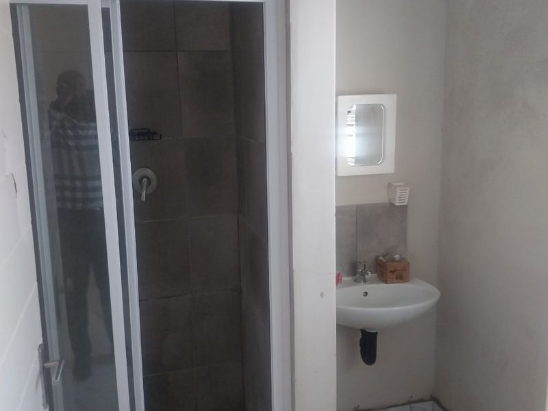 3 Bedroom House To Rent in Lehae, Johannesburg - Photo 10