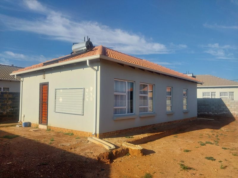 3 Bedroom House To Rent in Lehae, Johannesburg - Photo 1