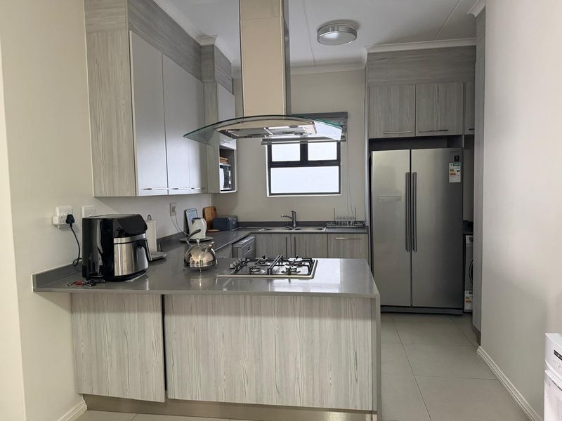 Apartment To Rent in Carlswald, Midrand - Photo 3