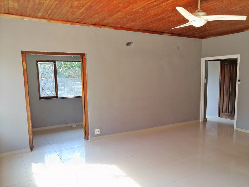 3 Bedroom House to rent Meer en See Richards Bay - Photo 10