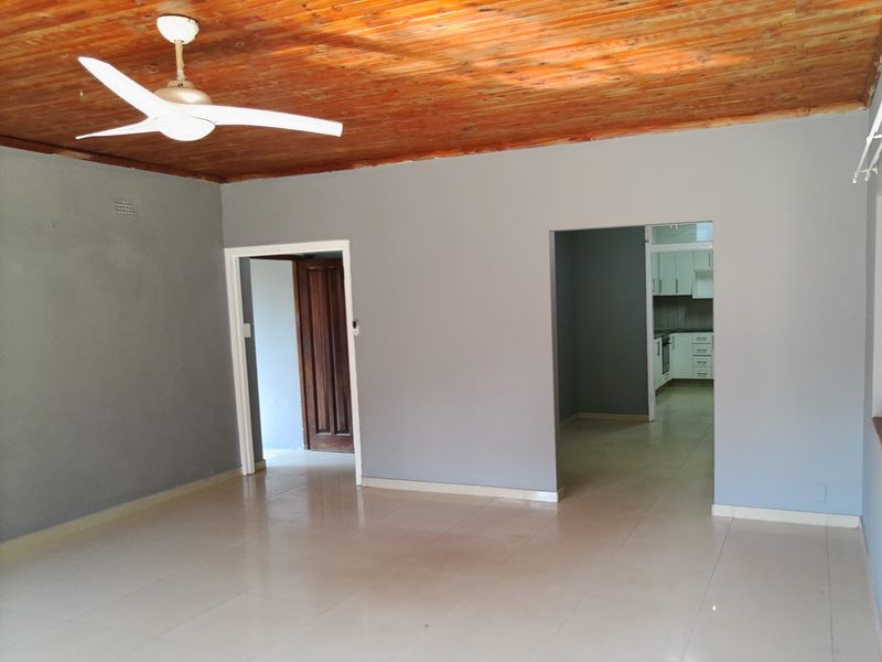 3 Bedroom House to rent Meer en See Richards Bay - Photo 9