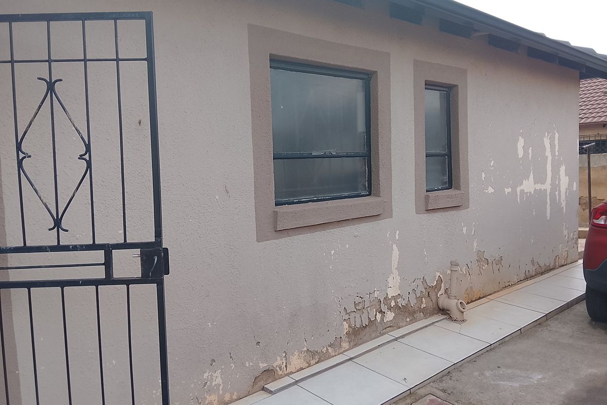 House To Rent in Birch Acres, Kempton Park - Photo 2