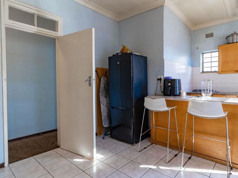 House For Sale in Johannesburg - Photo 8